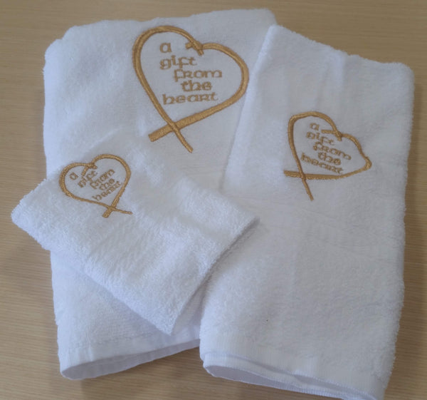 3 Piece Embroidered Heart Guest Towel Set